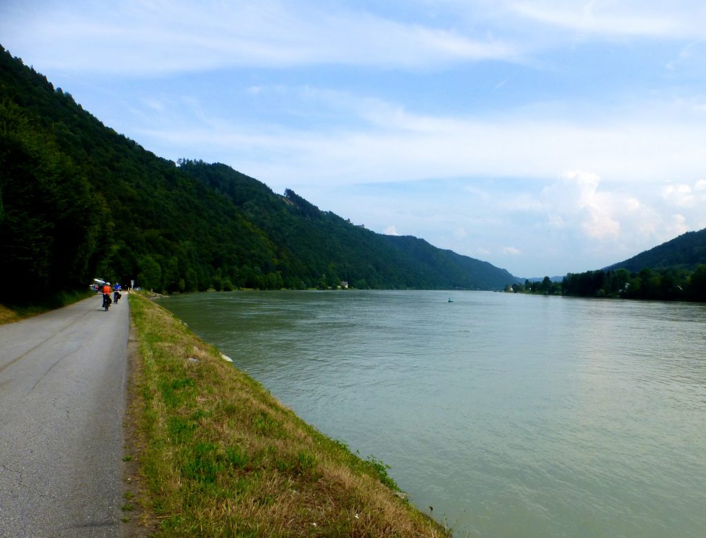 DANUBE (1)