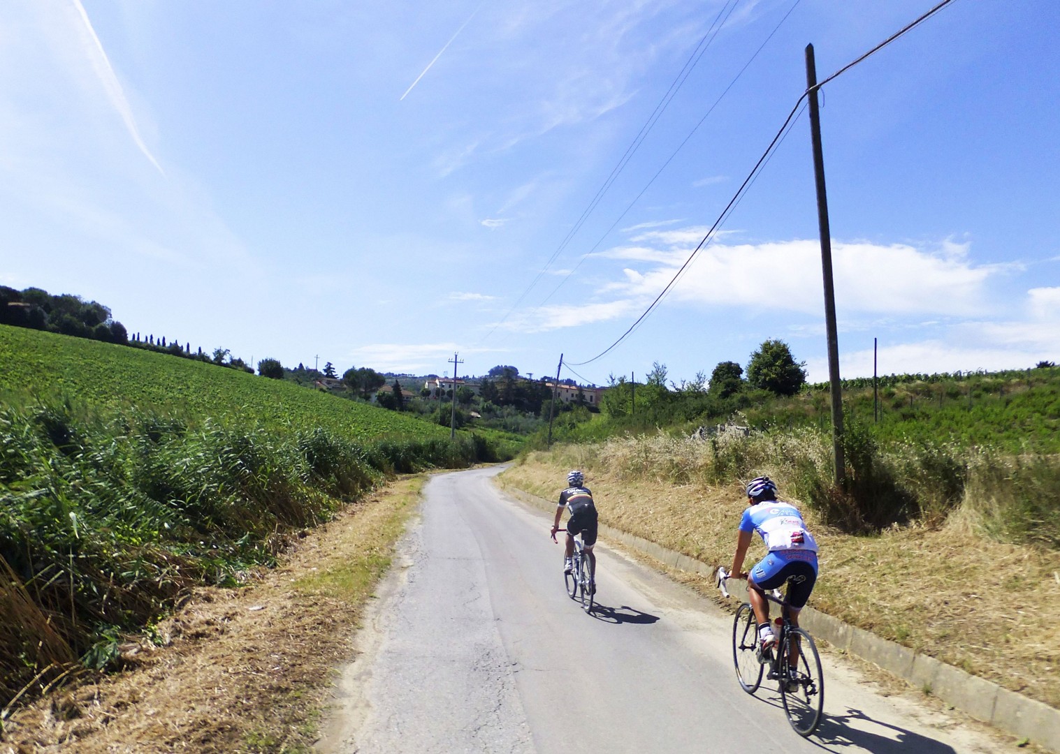 Guided Road Cycling Holiday La Strada Del Vino Piemonte Italy Saddle Skedaddle 5544